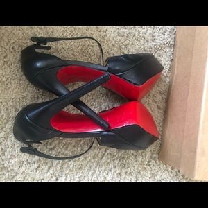 Black Christian Louboutin 140mm